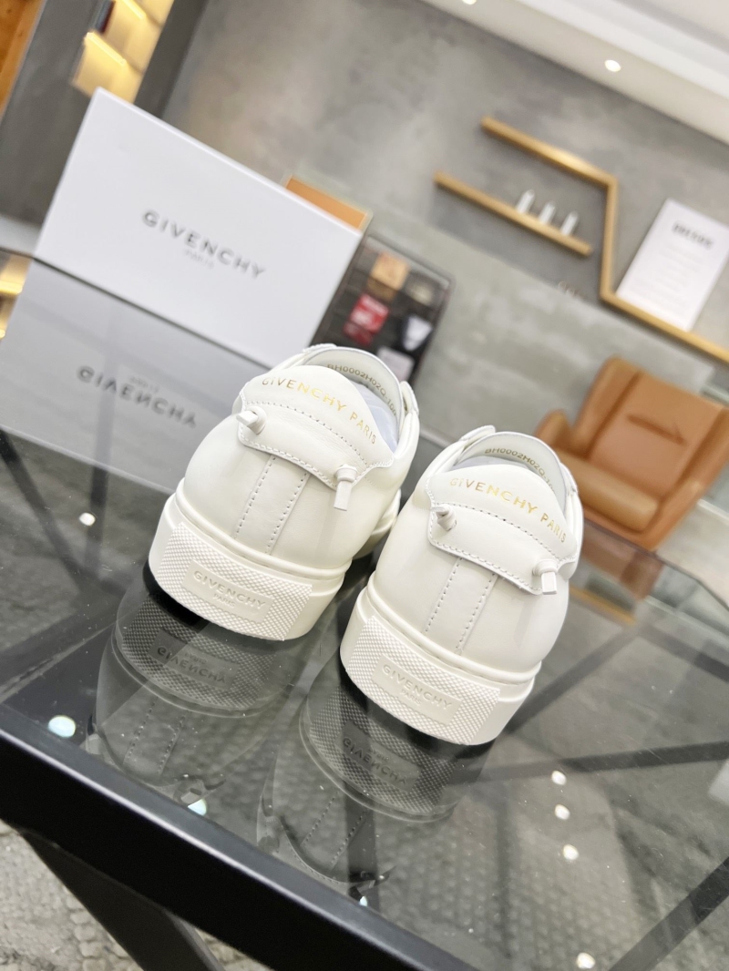 Givenchy Sneakers